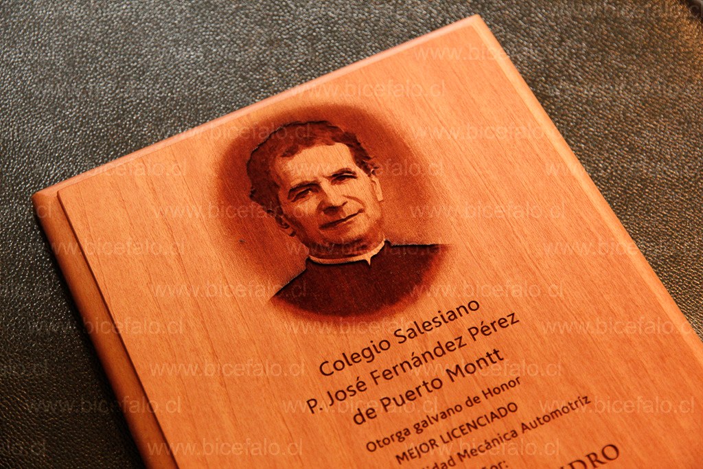 Grabado de imagen en madera