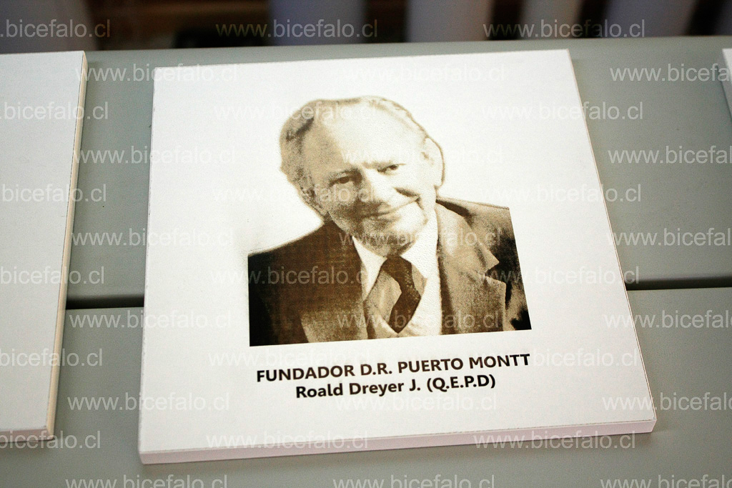 grabado de fotografia en melamina